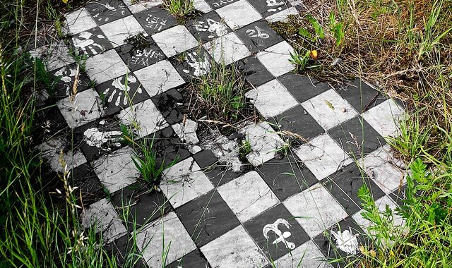 CHESS